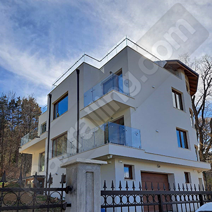 Stuklen parapet za terasa